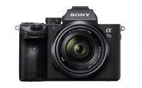 Sony представила беззеркальную камеру со сменной оптикой - A7 III