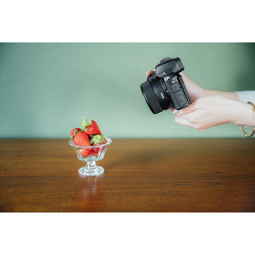 Объектив Nikon Z DX 24mm f/1.7 Nikkor