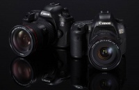 Canon представила полнокадровые зеркалки EOS 5DS и 5DS R с разрешением 50,6 Мп