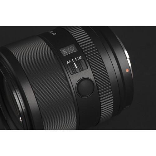 Объектив Viltrox 90mm f/2.2 EVO AF (для камер Sony E)