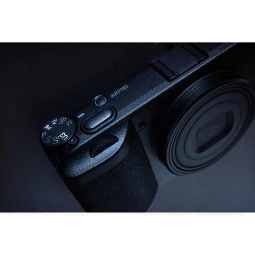 Компактный фотоаппарат RICOH GR IV HDF
