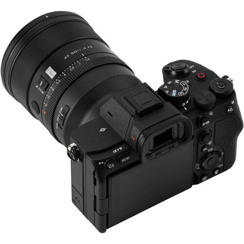 Объектив Viltrox AF 50mm f/1.4 Pro (для камер Sony E)
