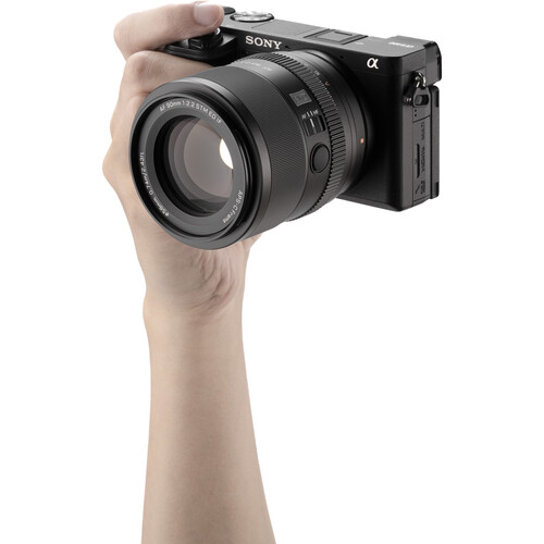 Объектив Viltrox 90mm f/2.2 EVO AF (для камер Sony E)
