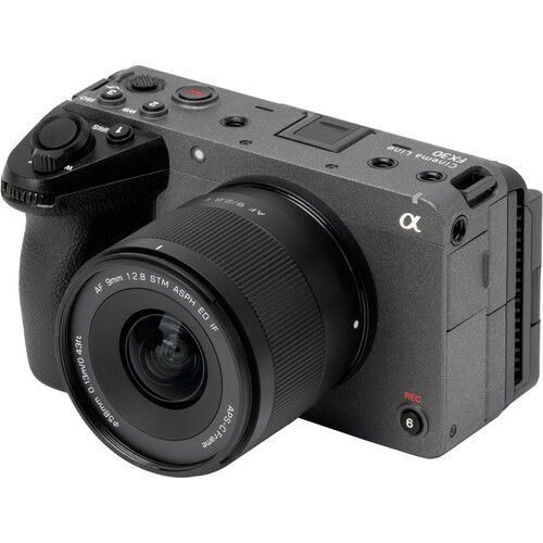 Объектив Viltrox AF 9mm f/2.8 Air (для камер Sony E)