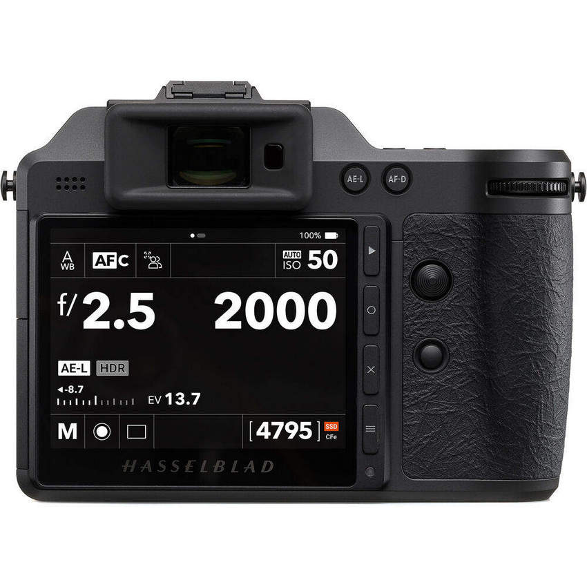 Cреднеформатная беззеркальная камера Hasselblad X2D II 100C