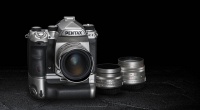 Лимитированный выпуск полнокадровой зеркальной фотокамеры PENTAX K-1 Limited Silver в новом эксклюзивном дизайне