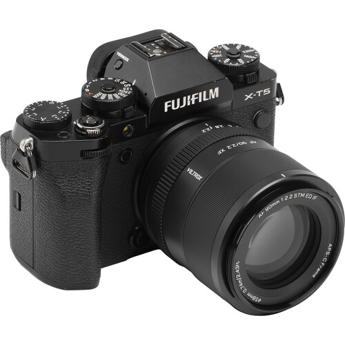 Объектив Viltrox 90mm f/2.2 EVO AF (для камер Fujifilm X)
