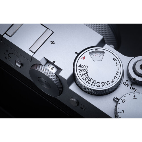 Цифровой среднеформатный фотоаппарат Fujifilm GFX 100RF Silver