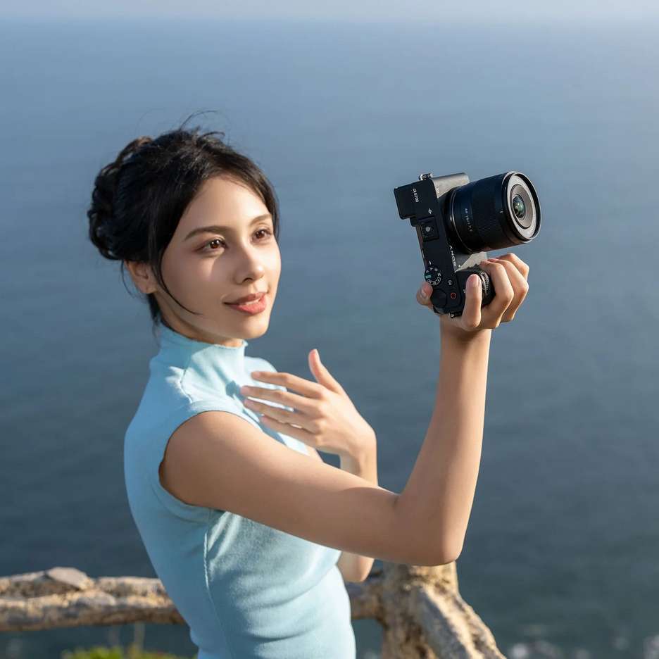 Объектив Viltrox AF 15mm f/1.7 Air (для камер Sony E)