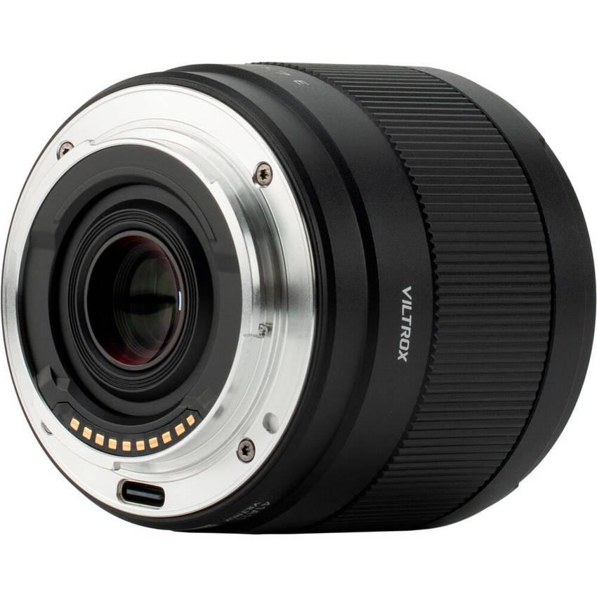 Объектив Viltrox AF 15mm f/1.7 Air (для камер Sony E)