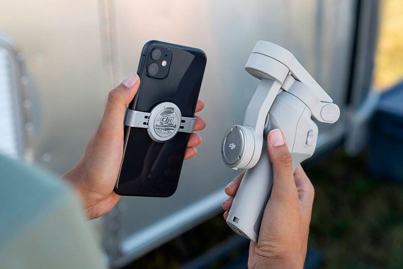 Поступление новых электронных стедикамов DJI Osmo Mobile 4 для смартфонов