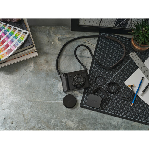 Цифровой среднеформатный фотоаппарат Fujifilm GFX 100RF Black