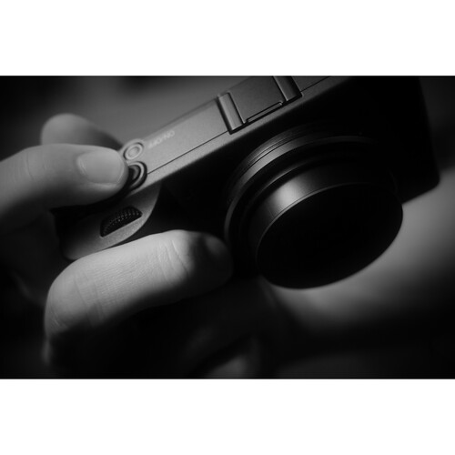 Компактный фотоаппарат RICOH GR IV Monochrome