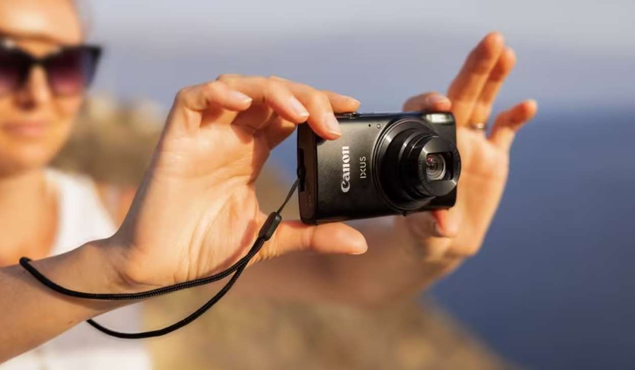 Компактный фотоаппарат Canon IXUS 285 HS A Black