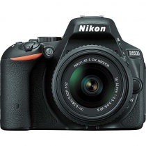 Цифровой фотоаппарат Nikon D5500 kit (Nikkor 18-55 f/3.5-5.6G VR II AF-S DX)