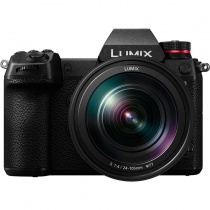 Цифровой фотоаппарат Panasonic Lumix DC-S1 Kit (S 24-105mm f/4 Macro O.I.S.)
