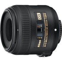 Объектив Nikon AF-S 40mm f/2.8G DX Micro NIKKOR