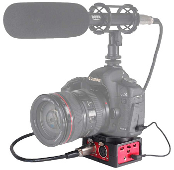 Универсальный аудиоадаптер Saramonic SR-AX101 для DSLR и видеокамер
